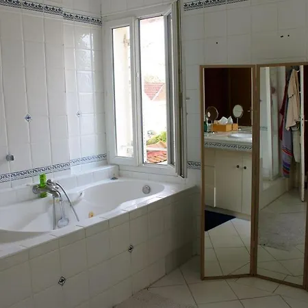 Superbe Maison De Charme En Ville Villa *